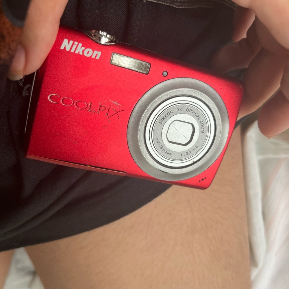 Nikon COOLPIX s203